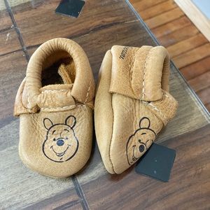 Freshly picked Pooh baby boy shoes